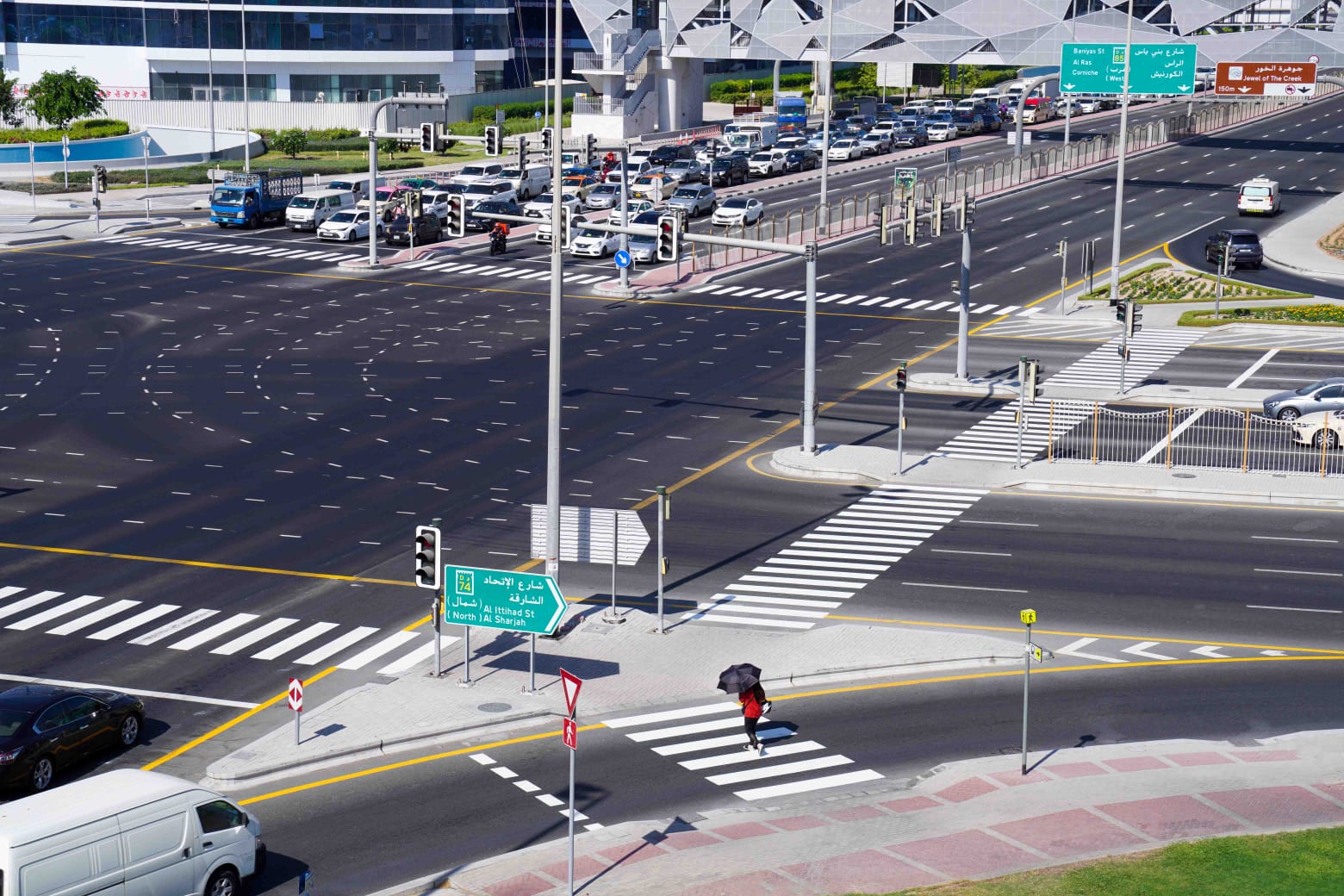 Road marking: intersection and lane lines