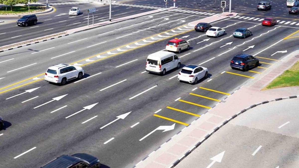 Roadway turning arrows and lane dividers