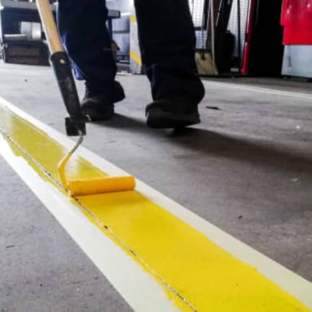 Yellow line painting application