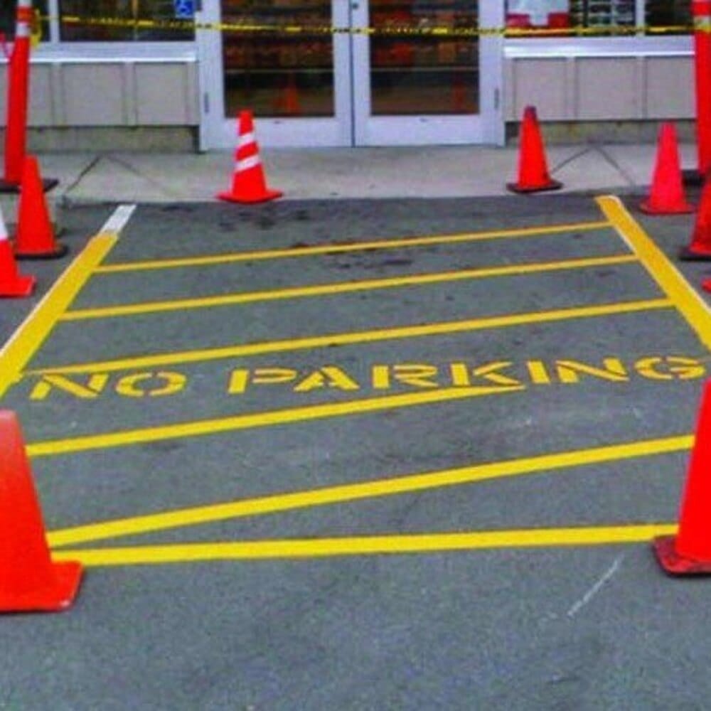 Yellow no-parking marking zone